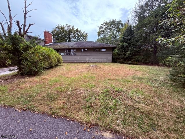 211 Pickle Rd, Washington Twp., NJ 07830