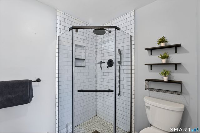 21 Putter Drive 303S, Wallingford, CT 06492