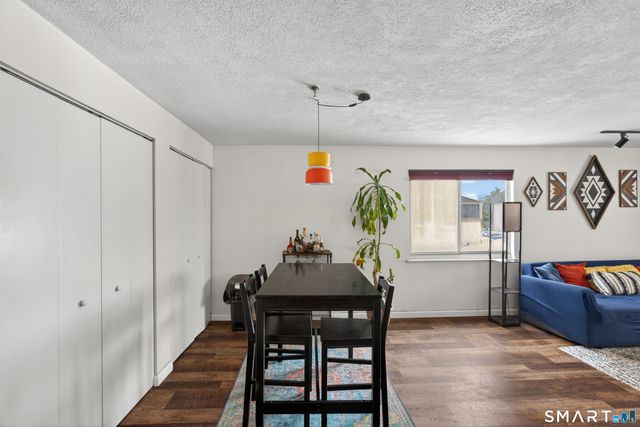 21 Putter Drive 303S, Wallingford, CT 06492