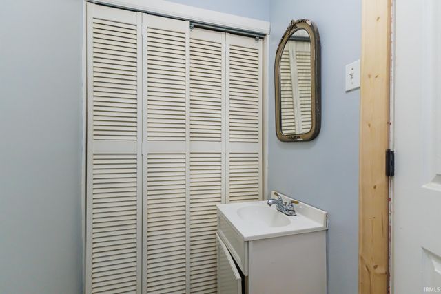 1801 E 24th Street, Muncie, IN 47302