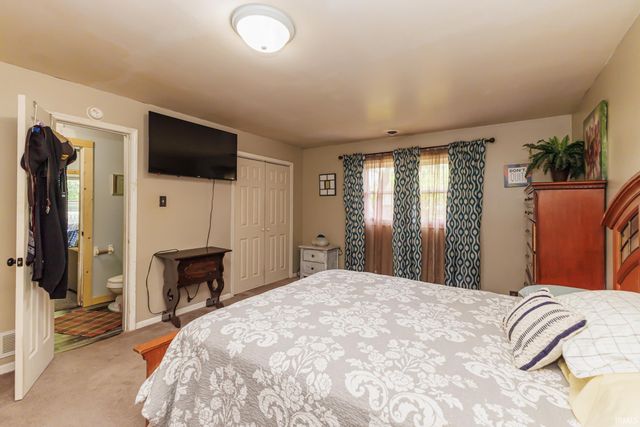 1801 E 24th Street, Muncie, IN 47302