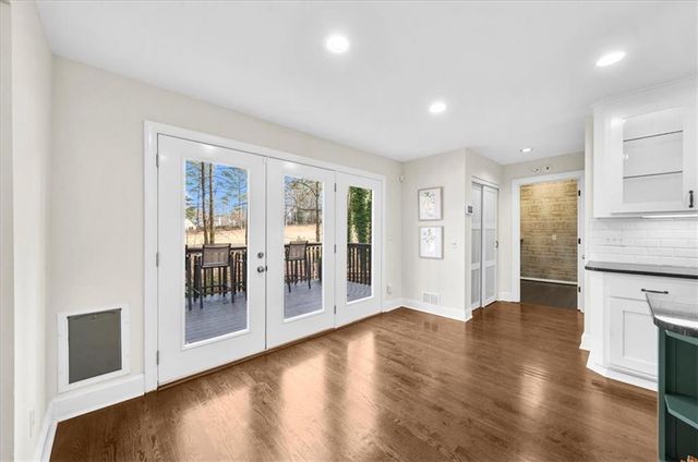 10155 Cresent Hill Lane, Roswell, GA 30076