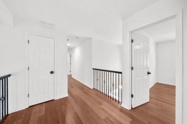 10155 Cresent Hill Lane, Roswell, GA 30076