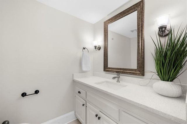 10155 Cresent Hill Lane, Roswell, GA 30076