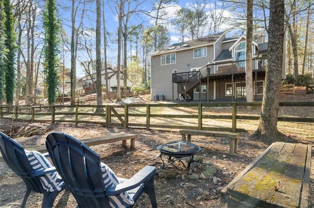 10155 Cresent Hill Lane, Roswell, GA 30076