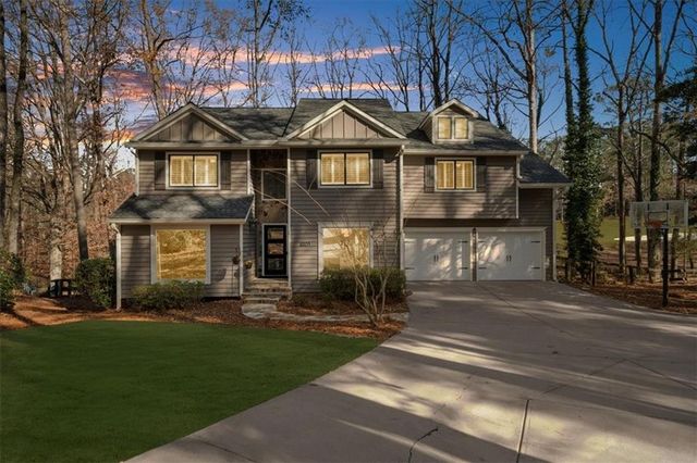 10155 Cresent Hill Lane, Roswell, GA 30076