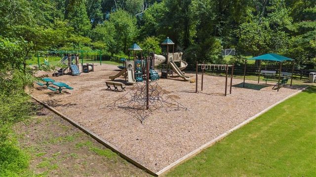 10155 Cresent Hill Lane, Roswell, GA 30076