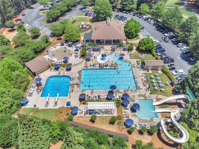 10155 Cresent Hill Lane, Roswell, GA 30076