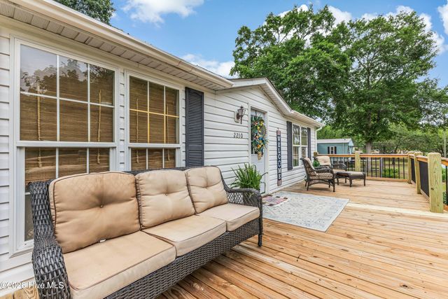 2210 Forest Drive SW, Supply, NC 28462