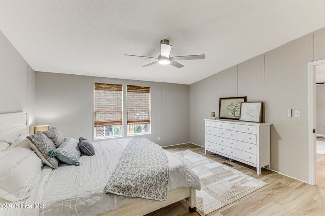 2210 Forest Drive SW, Supply, NC 28462
