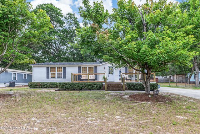 2210 Forest Drive SW, Supply, NC 28462