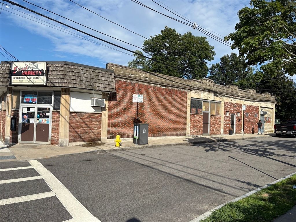 125-133 Billings Rd, Quincy, MA 02171