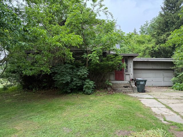 120 S Wabash Avenue, Glenwood, IL 60425
