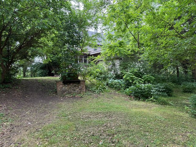 120 S Wabash Avenue, Glenwood, IL 60425