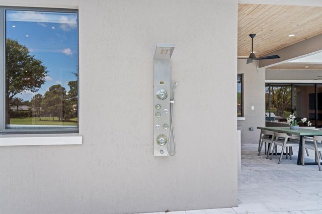 10475 SW Lands End Place, Palm City, FL 34990