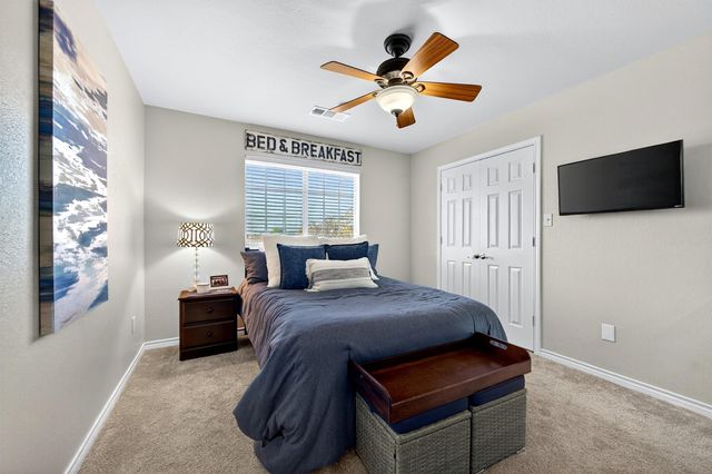 100 Mohawk Cove, Lake Kiowa, TX 76240