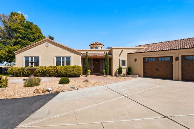 6900 Vatapa Road NE, Rio Rancho, NM 87144