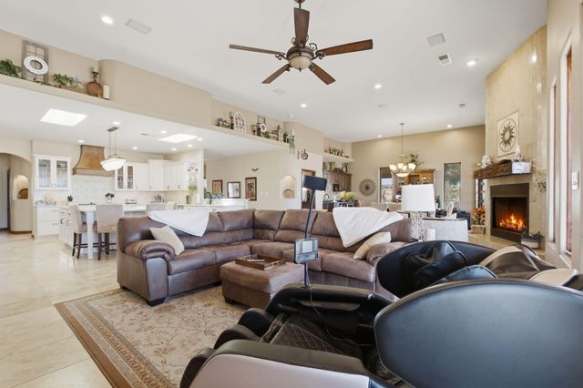 6900 Vatapa Road NE, Rio Rancho, NM 87144