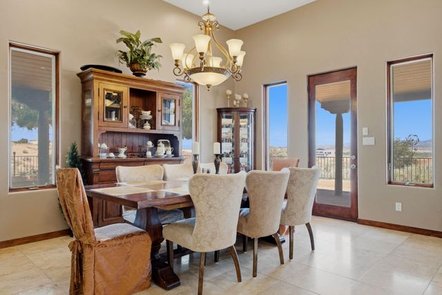 6900 Vatapa Road NE, Rio Rancho, NM 87144