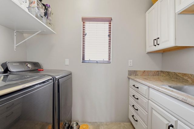 6900 Vatapa Road NE, Rio Rancho, NM 87144