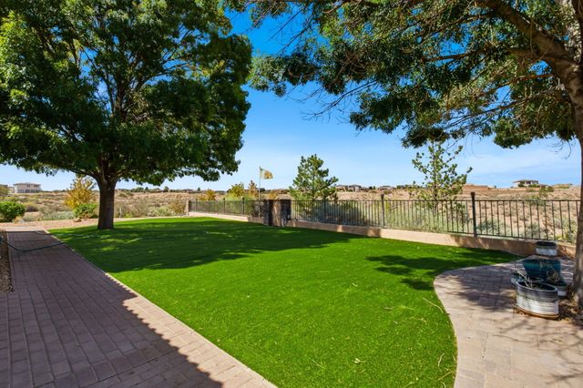 6900 Vatapa Road NE, Rio Rancho, NM 87144