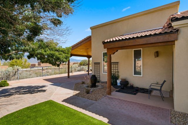 6900 Vatapa Road NE, Rio Rancho, NM 87144