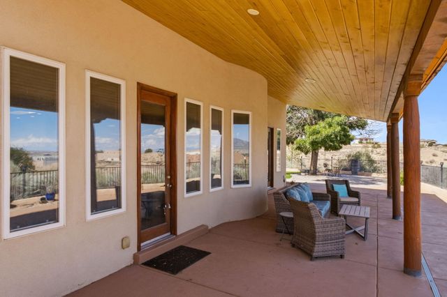 6900 Vatapa Road NE, Rio Rancho, NM 87144