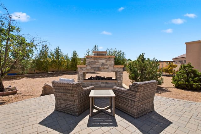 6900 Vatapa Road NE, Rio Rancho, NM 87144