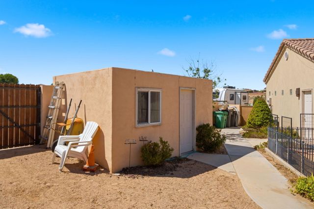 6900 Vatapa Road NE, Rio Rancho, NM 87144