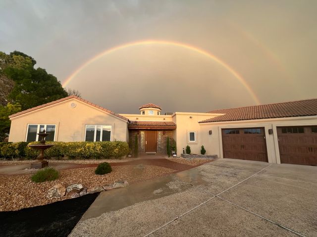 6900 Vatapa Road NE, Rio Rancho, NM 87144