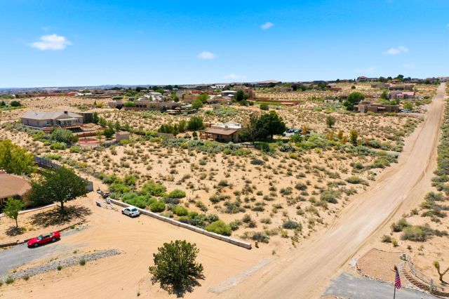 6900 Vatapa Road NE, Rio Rancho, NM 87144
