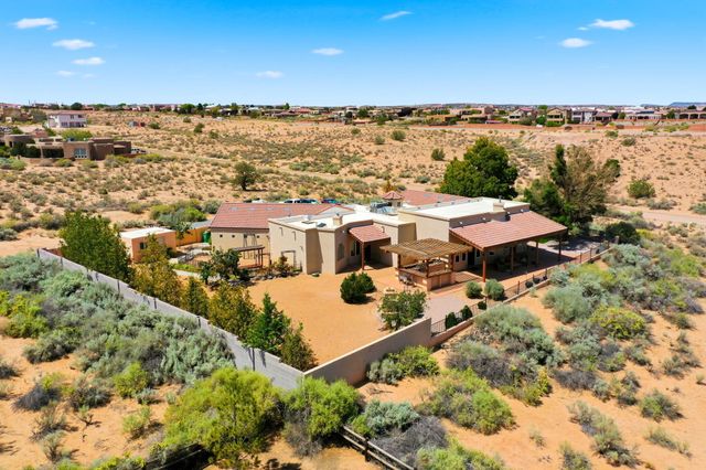 6900 Vatapa Road NE, Rio Rancho, NM 87144