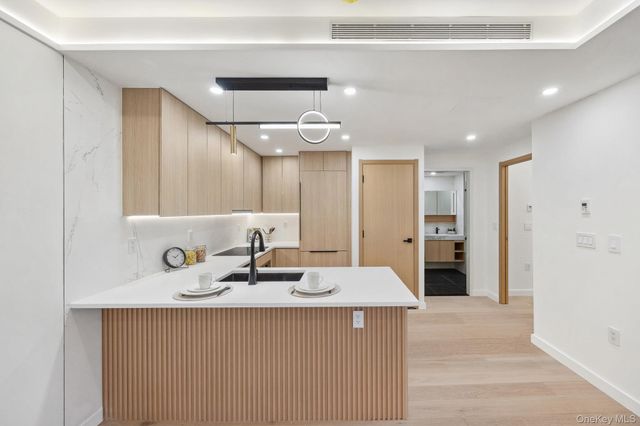 168 E 111th Street 2D, New York (manhattan), NY 10029