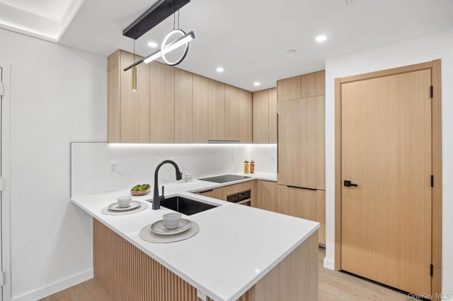 168 E 111th Street 2D, New York (manhattan), NY 10029