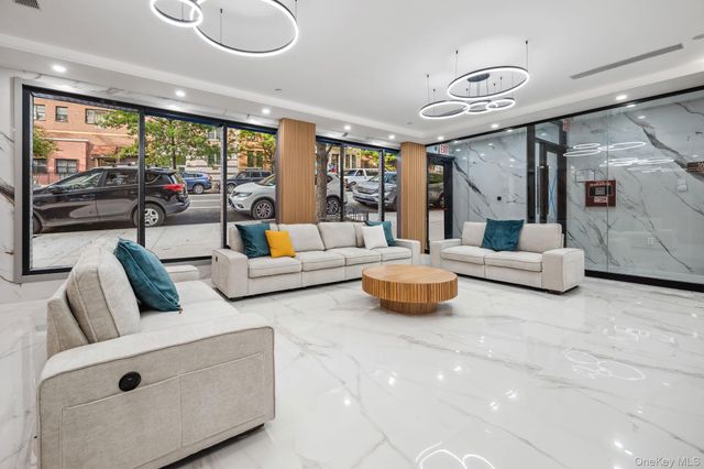 168 E 111th Street 2D, New York (manhattan), NY 10029