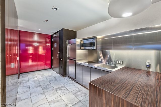 4381 West Flamingo Road 3904, Las Vegas, NV 89103