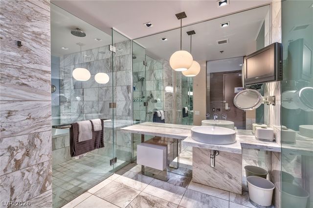 4381 West Flamingo Road 3904, Las Vegas, NV 89103