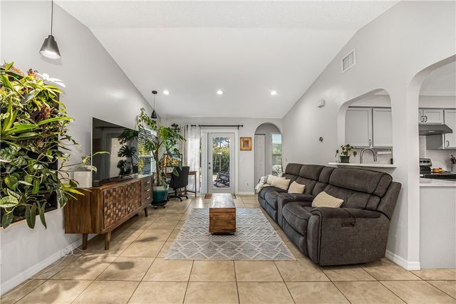 762 Bayharbor Terrace, Sebastian, FL 32958