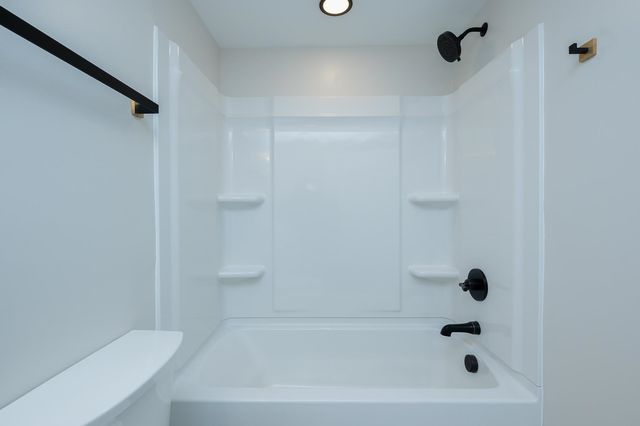 136 Moore Street, Wellford, SC 29385