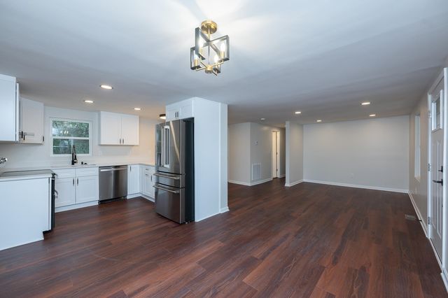 136 Moore Street, Wellford, SC 29385
