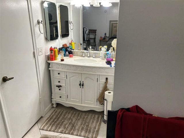 4770 NW 85th Avenue, Lauderhill, FL 33351