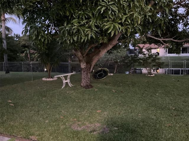 4770 NW 85th Avenue, Lauderhill, FL 33351