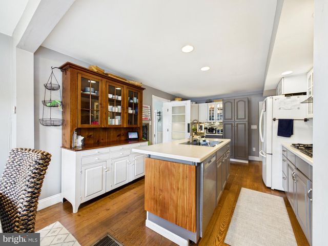 26285 BROADKILL RD, Milton, DE 19968