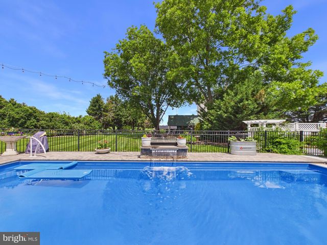 26285 BROADKILL RD, Milton, DE 19968