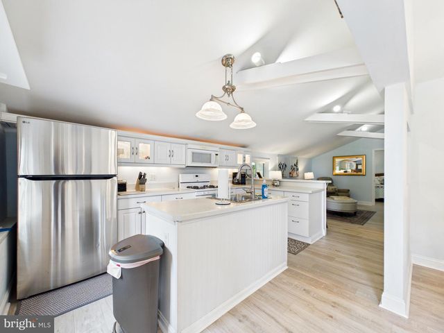 26285 BROADKILL RD, Milton, DE 19968