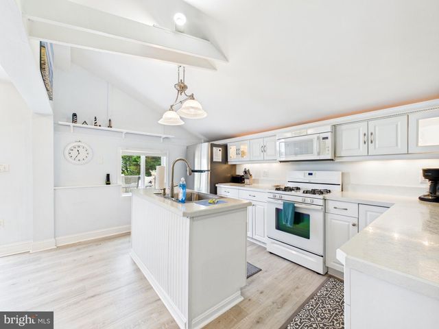 26285 BROADKILL RD, Milton, DE 19968