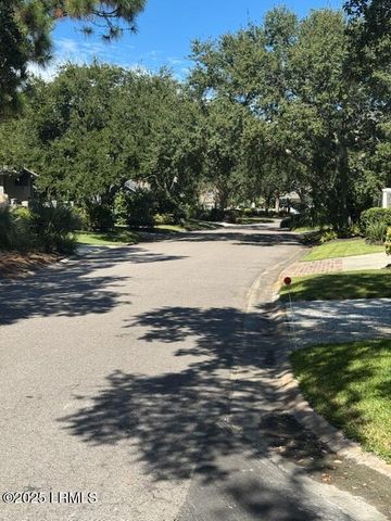 20 Fairway Winds Place, Hilton Head Island, SC 29928