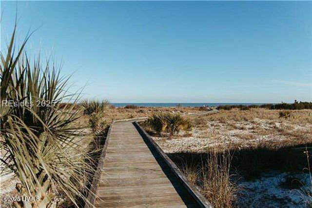 20 Fairway Winds Place, Hilton Head Island, SC 29928