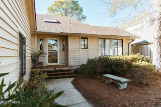 20 Fairway Winds Place, Hilton Head Island, SC 29928
