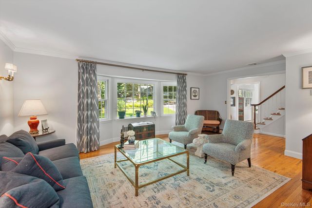 5 Harbor Court, Centerport, NY 11721